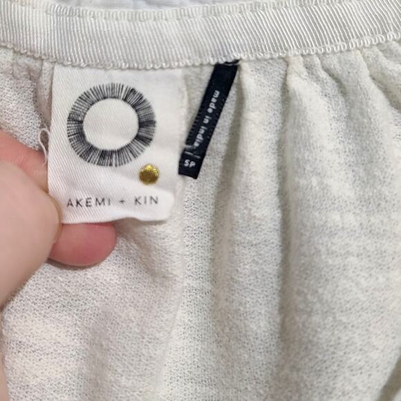 Anthropologie Akemi + Kin Merewen Embroidered Peasant Top - Picture 5 of 6